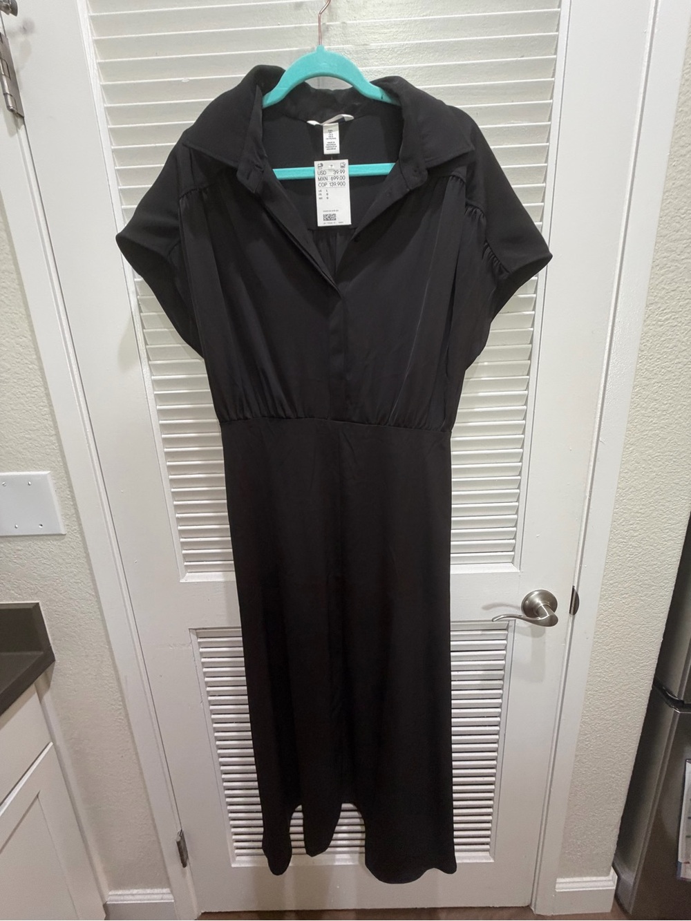 H&M Black Collared Midi Dress